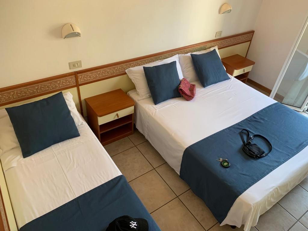 Hotel B&B Des Bains Milano Marittima Exterior photo